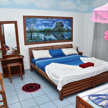 Hotel Happy Tuna Хикадува Екстериор снимка