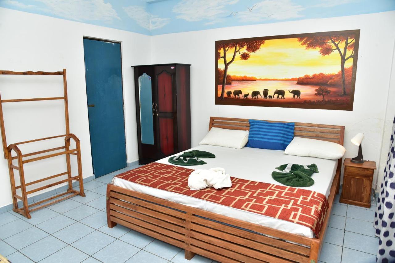 Hotel Happy Tuna Хикадува Екстериор снимка