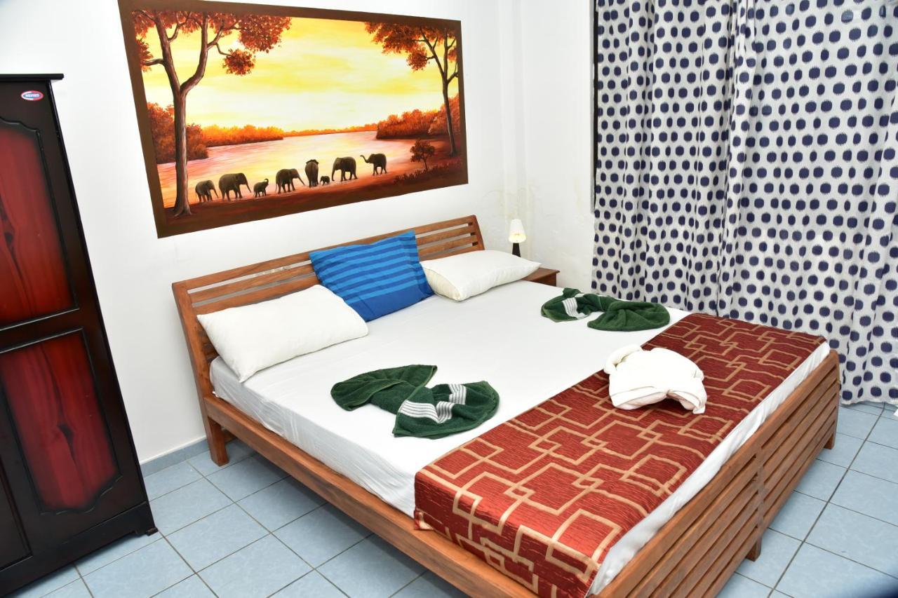 Hotel Happy Tuna Хикадува Екстериор снимка