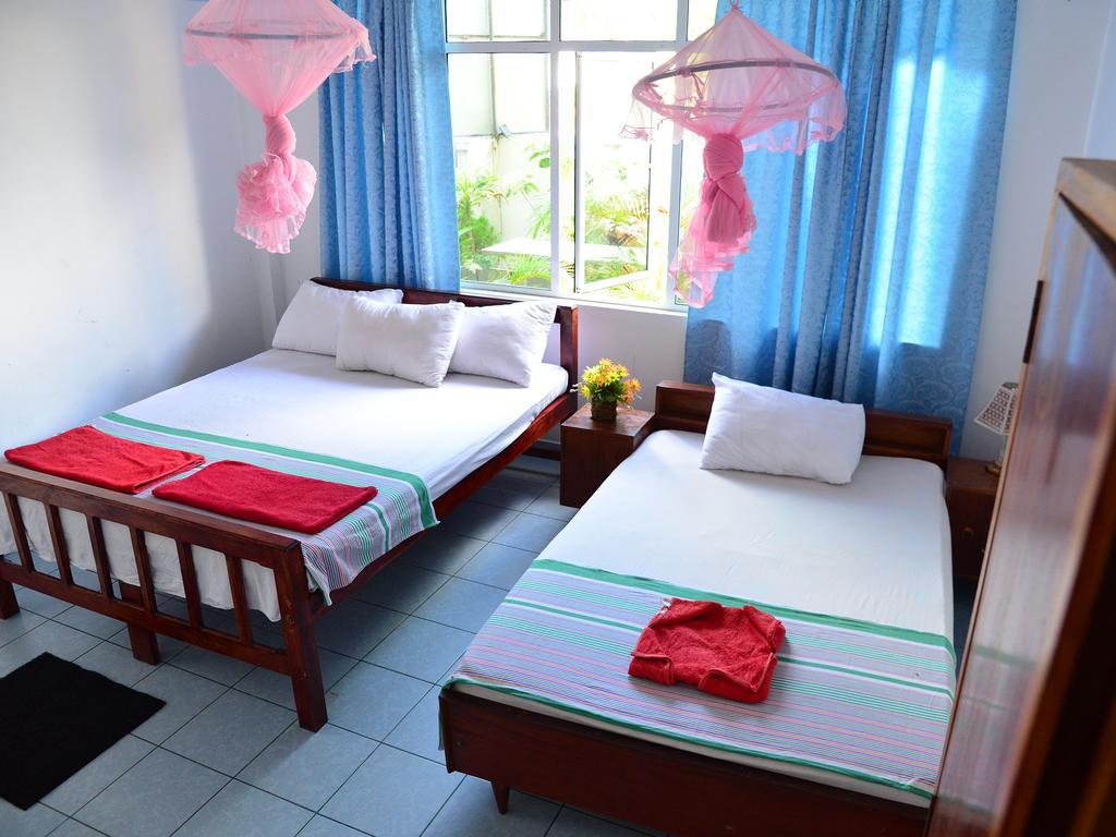 Hotel Happy Tuna Хикадува Екстериор снимка