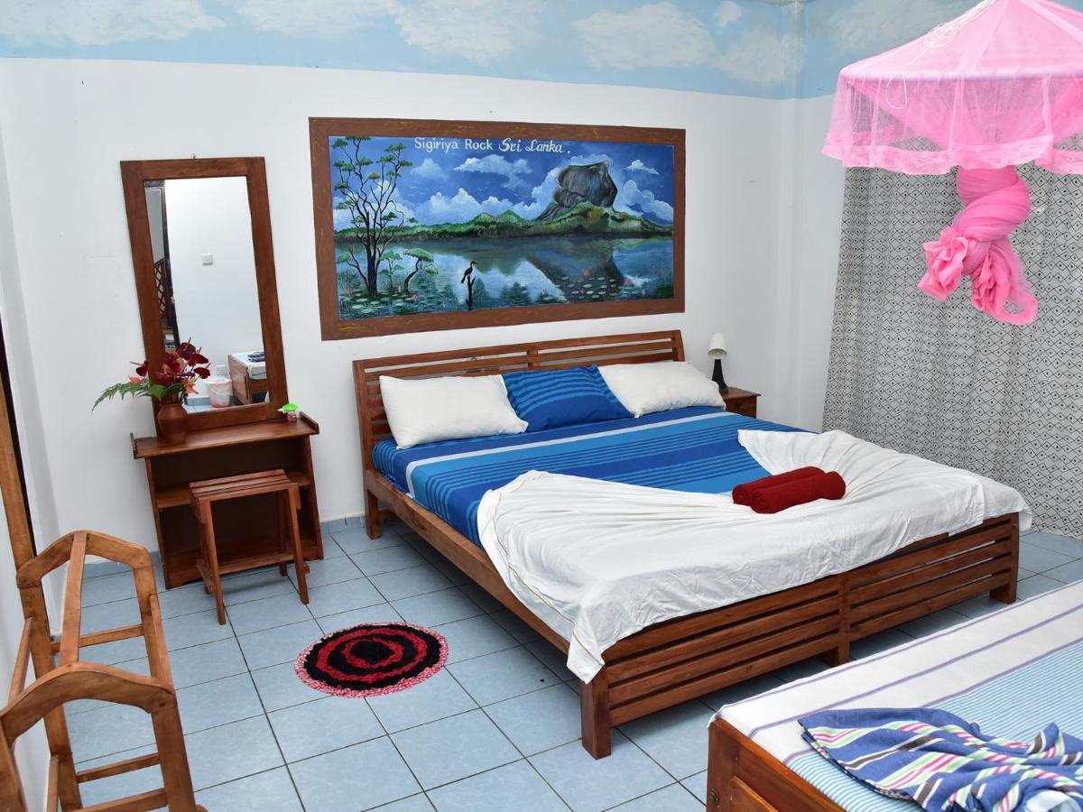 Hotel Happy Tuna Хикадува Екстериор снимка