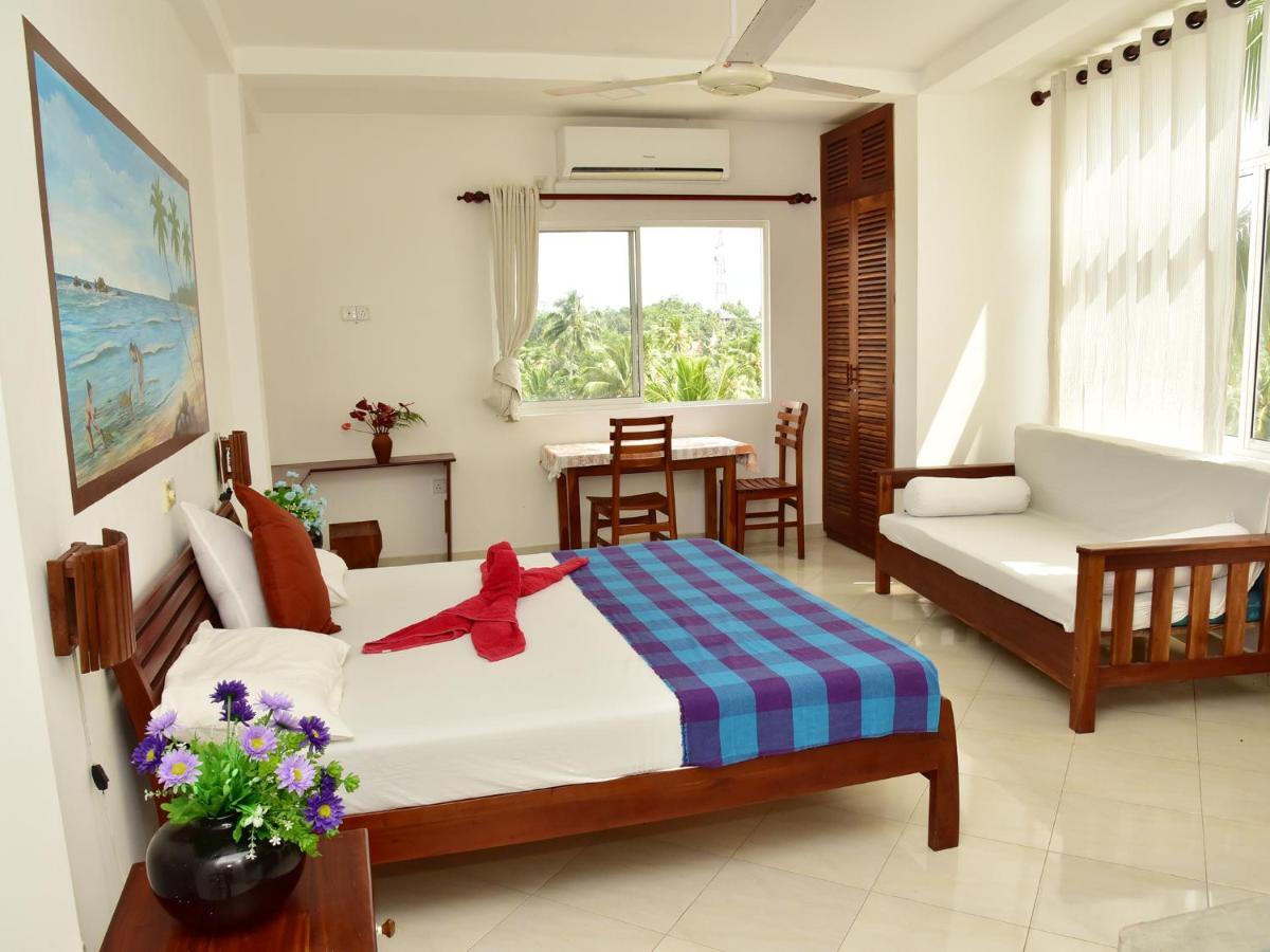 Hotel Happy Tuna Хикадува Екстериор снимка