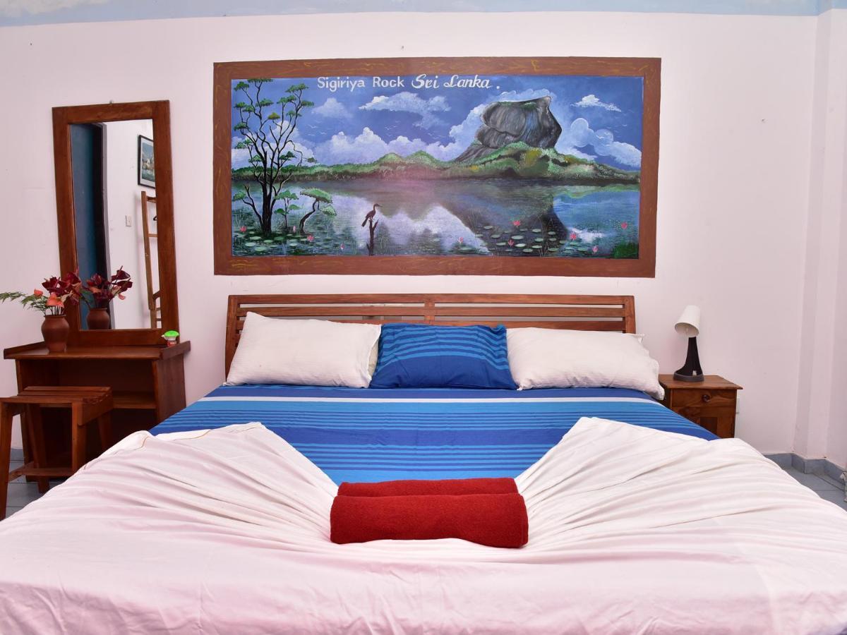Hotel Happy Tuna Хикадува Екстериор снимка