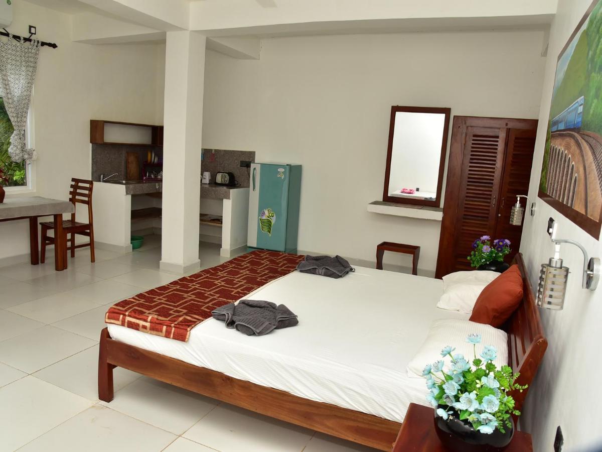 Hotel Happy Tuna Хикадува Екстериор снимка